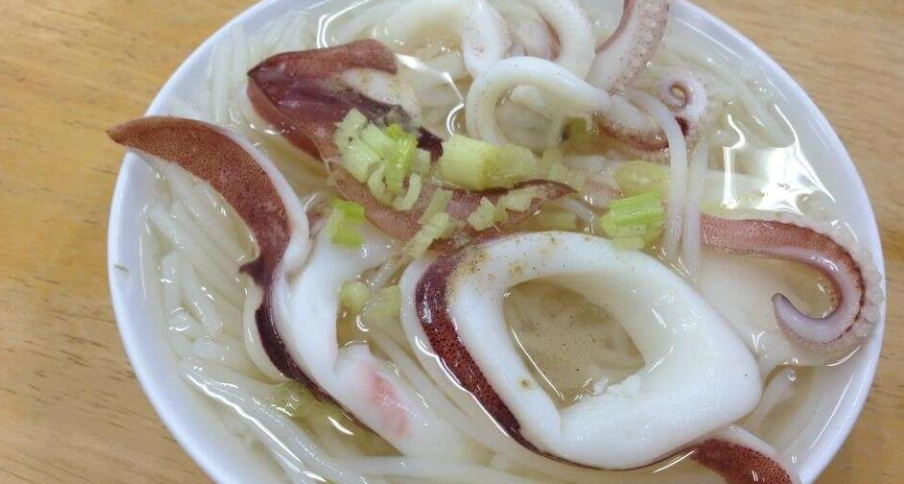 國華街二段美食全攻略：在地人私藏老店與必吃小吃