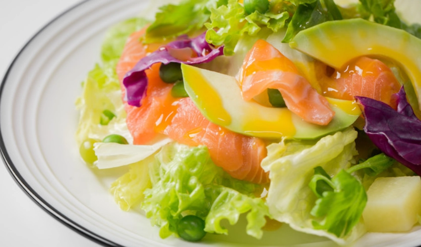 牛油果三文魚做法