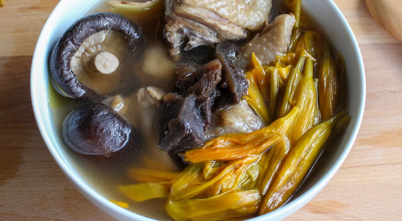 金針花湯做法 金針花湯做法