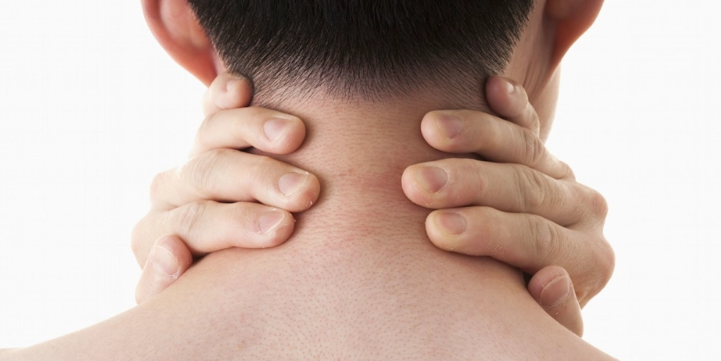 肩頸放鬆法有效只有1個動作：專家教你正確執行與常見錯誤