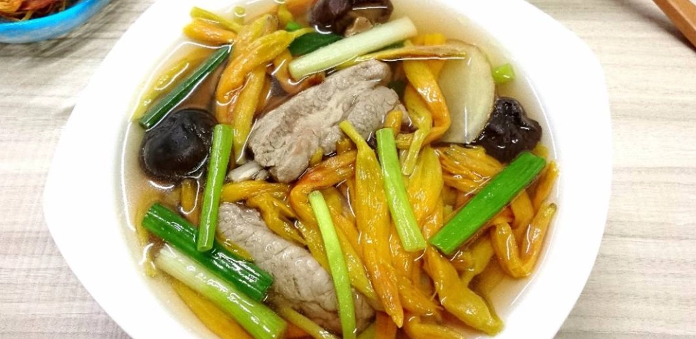 金針花湯做法 金針花湯做法