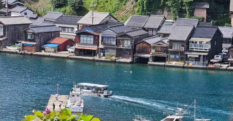 伊根舟屋群旅遊全攻略：交通、住宿、景點完整指南