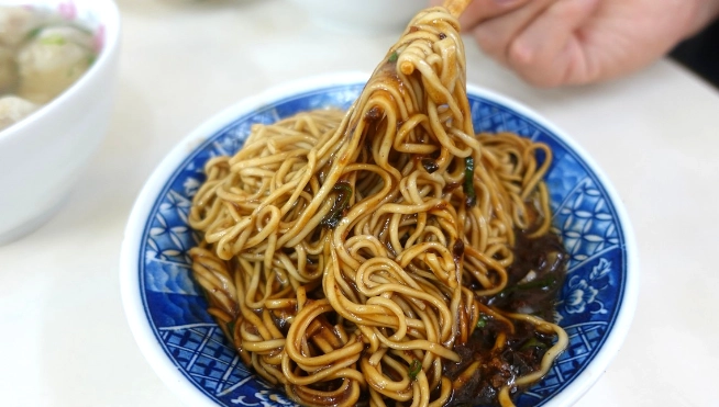 宜蘭火車站附近餐廳