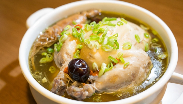 人蔘雞湯食譜