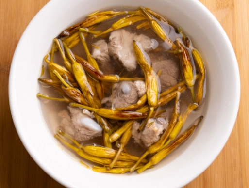 金針排骨湯做法