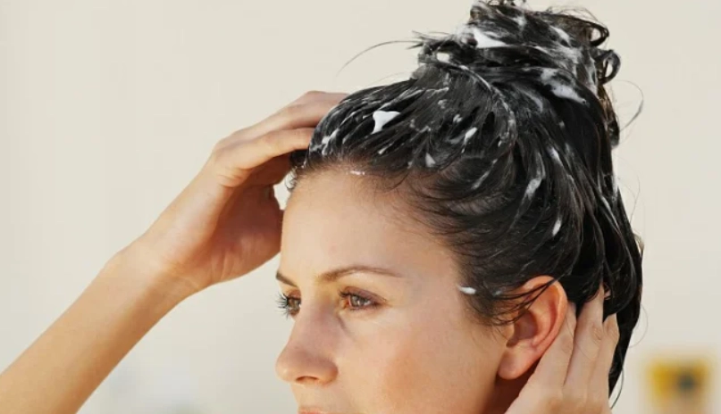 椰子油護髮方法