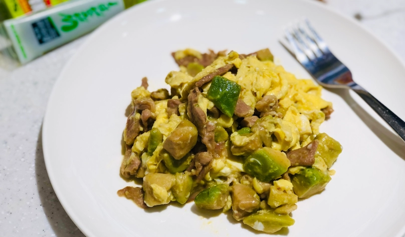 酪梨炒蛋 做法 酪梨炒蛋 做法