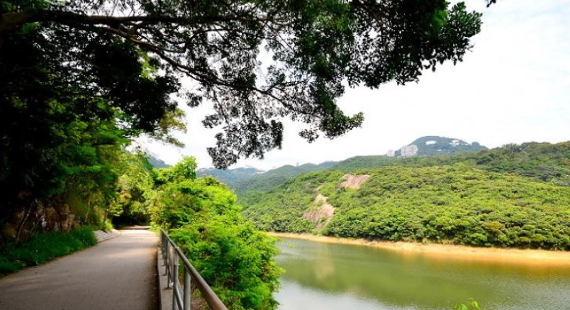 薄扶林水塘道 行山