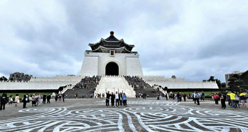 自由廣場 遊戲 自由廣場 遊戲