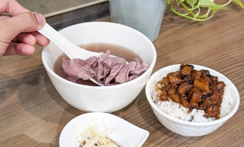 台南火車站附近餐廳