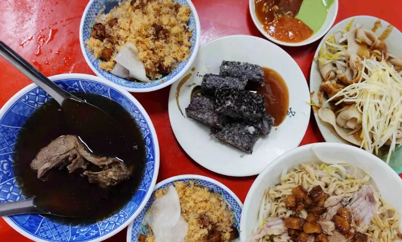 台南火車站美食地圖：在地人帶路，步行10分鐘內必吃小吃全攻略