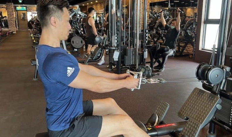 闊背肌訓練動作 闊背肌訓練動作