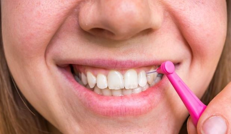牙間刷使用方法