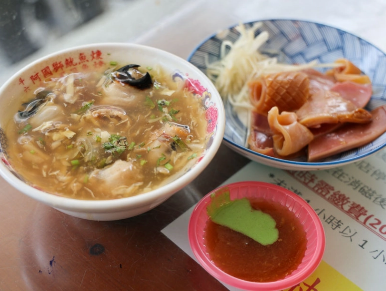 斗六火車站附近美食