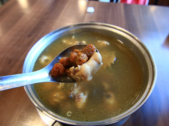梅子雞料理 梅子雞料理