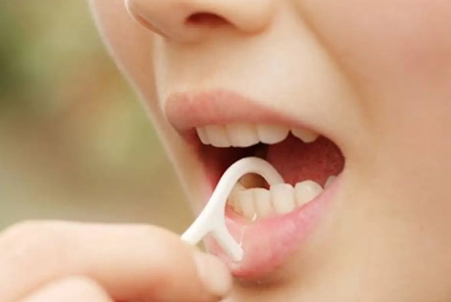 牙線正確用法 牙線正確用法