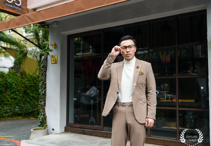 男生大地色穿搭 男生大地色穿搭