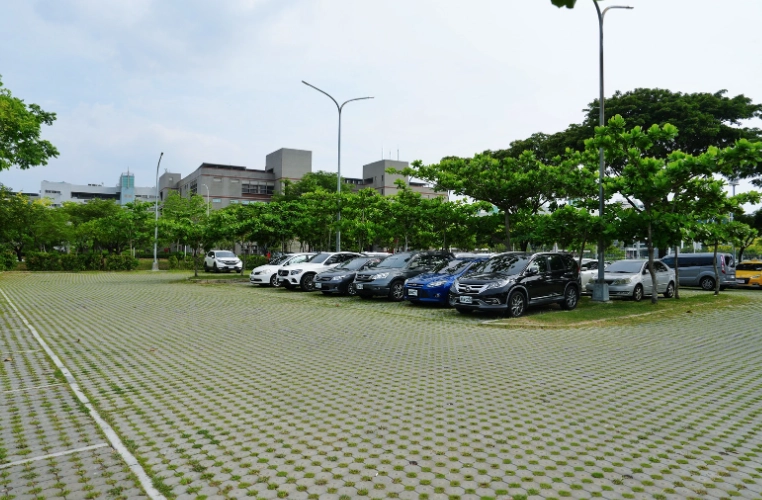南科考古館停車場