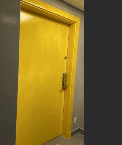 公寓大門油漆DIY