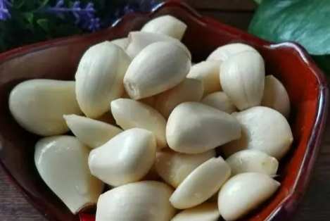 蒜頭剝皮技巧 蒜頭剝皮技巧