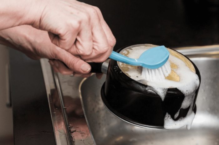 鑄鐵鍋清潔方法