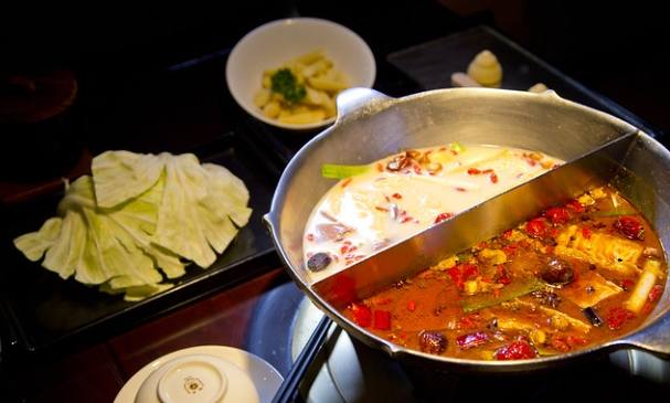 中山站火鍋推薦：精選TOP5必吃火鍋店，口味價格全攻略