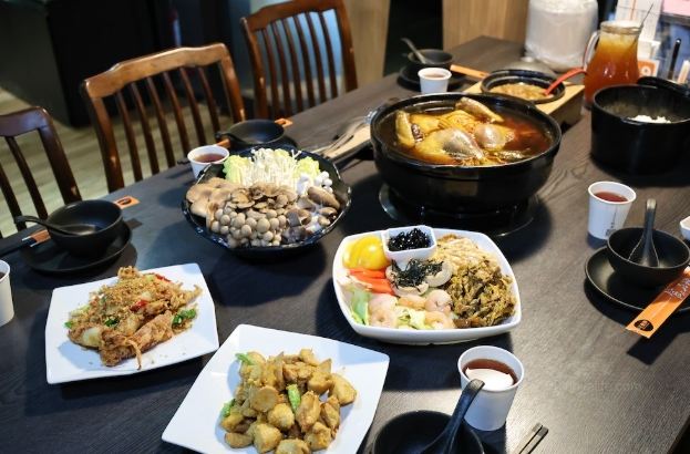 六甲美食 六甲美食