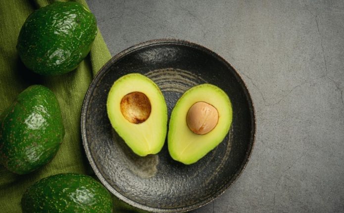 生牛油果食用安全