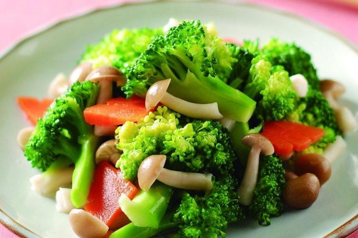 花椰菜炒菇食譜 花椰菜炒菇食譜