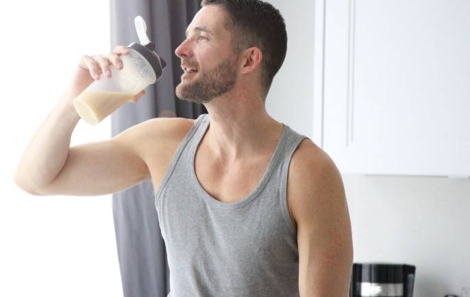 睡前喝乳清蛋白 發胖