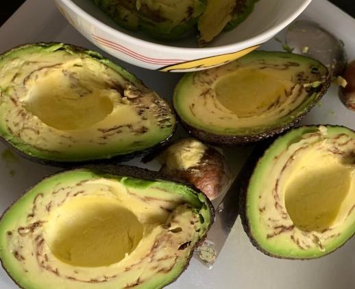 酪梨變黑判斷 酪梨變黑判斷