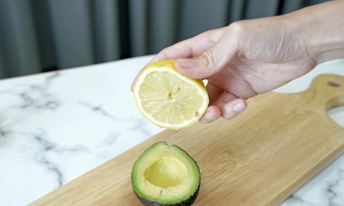 烤箱催熟牛油果