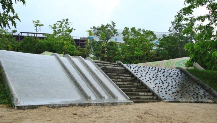 兒童遊樂場設施