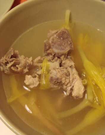 金針菇排骨湯做法