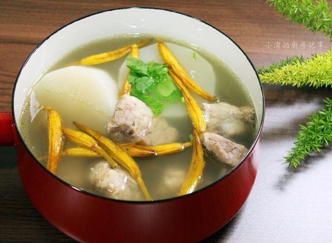 金針菇排骨湯食譜