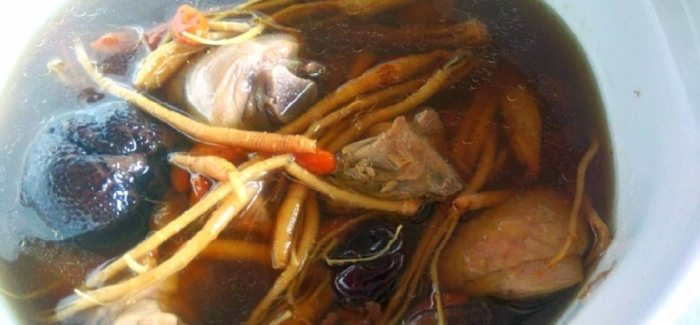 人蔘鬚雞湯功效