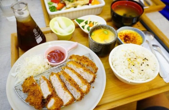 新營文化中心附近餐廳