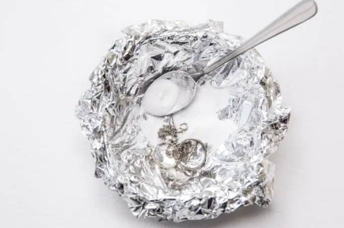 合金飾品變黑原因 合金飾品變黑原因