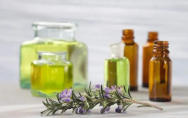 椰子油護髮方法