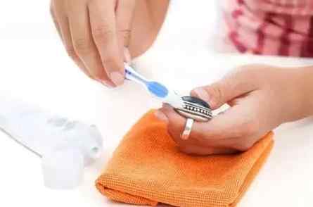 牙膏清潔銀飾步驟 牙膏清潔銀飾步驟