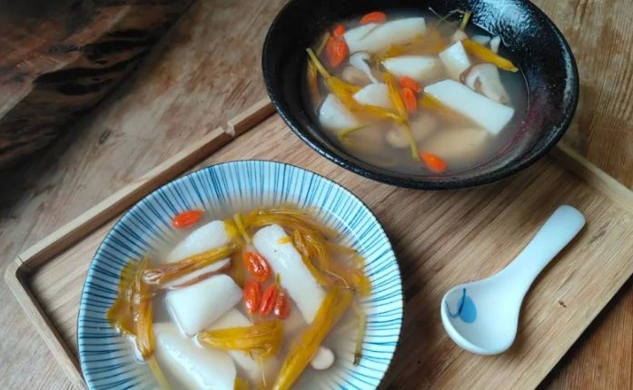 金針菜湯功效 金針菜湯功效