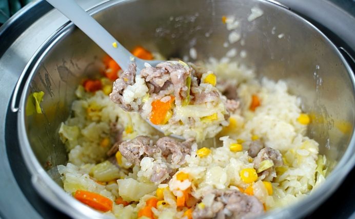 電鍋牛奶燉飯做法 電鍋牛奶燉飯做法