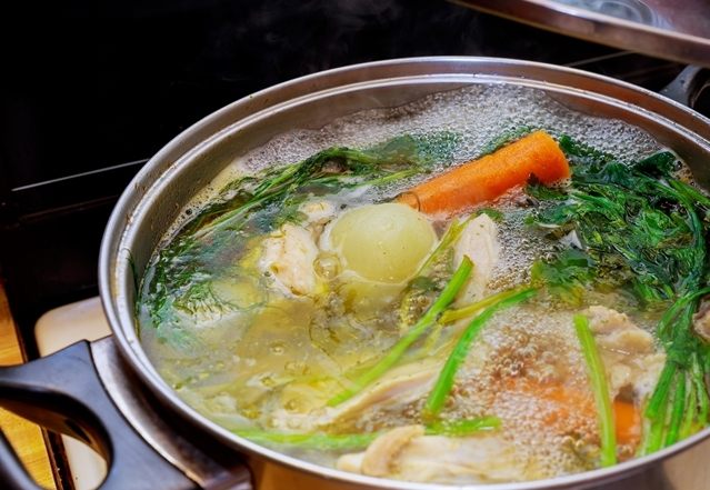 熱湯可以放冰箱嗎