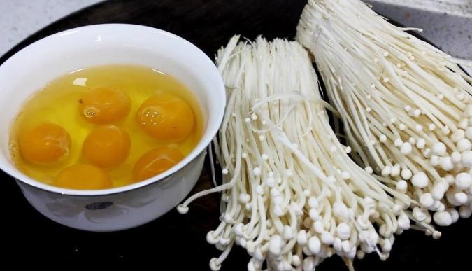 金针菇炒蛋食谱 金针菇炒蛋食谱
