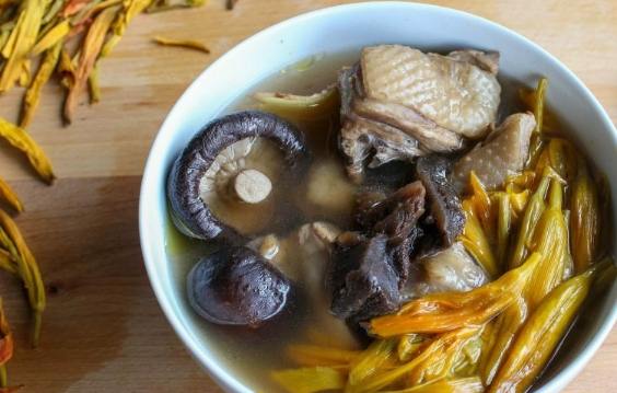 金針菜湯做法 金針菜湯做法