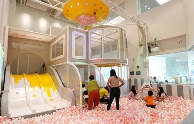 想窩11餐旅館附近景點