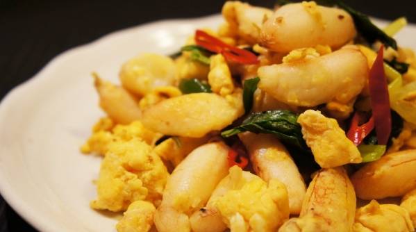 洋蔥蟹管肉炒蛋