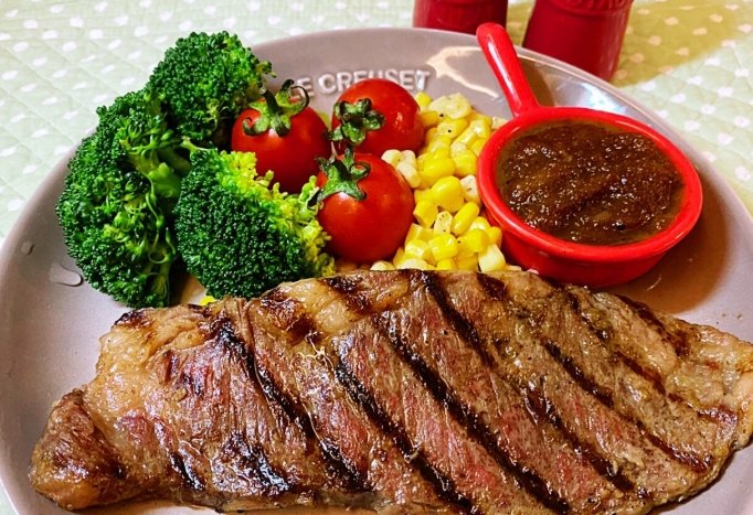 煎牛排配菜 煎牛排配菜