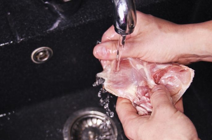 醃雞肉前要洗嗎