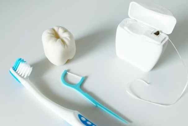 牙線棒清潔技巧